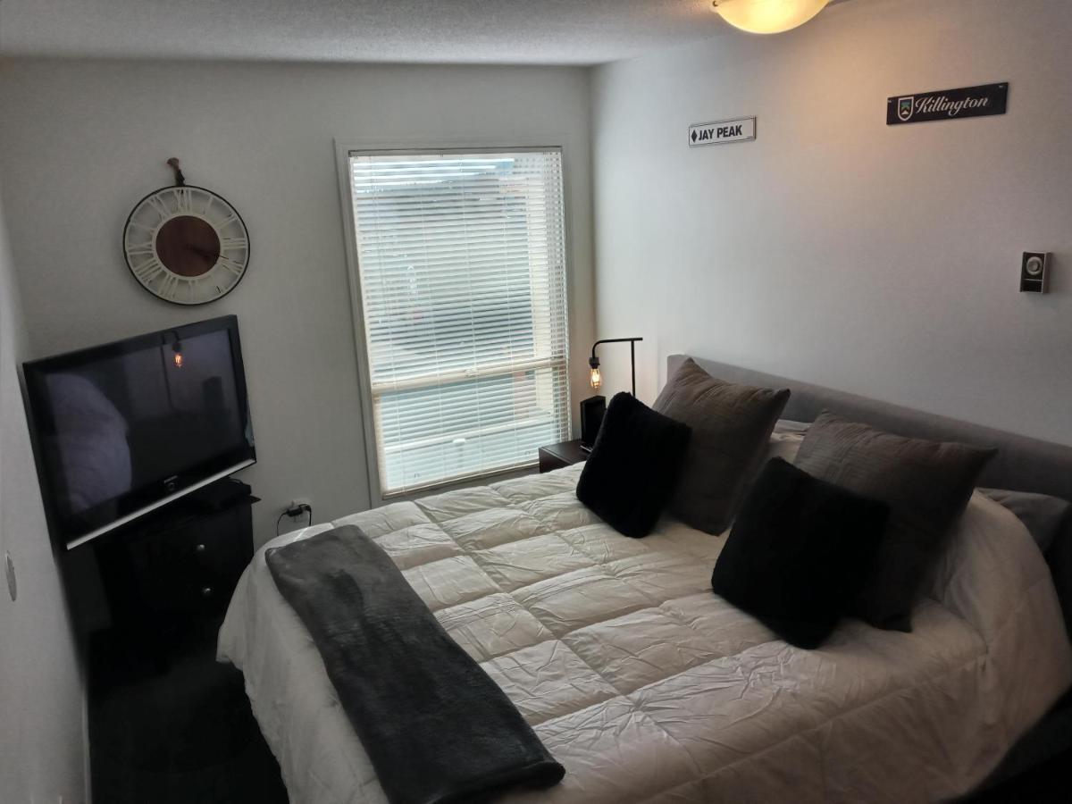 Village Center 2 Bedroom Condo Big White Ski Resort Exterior foto