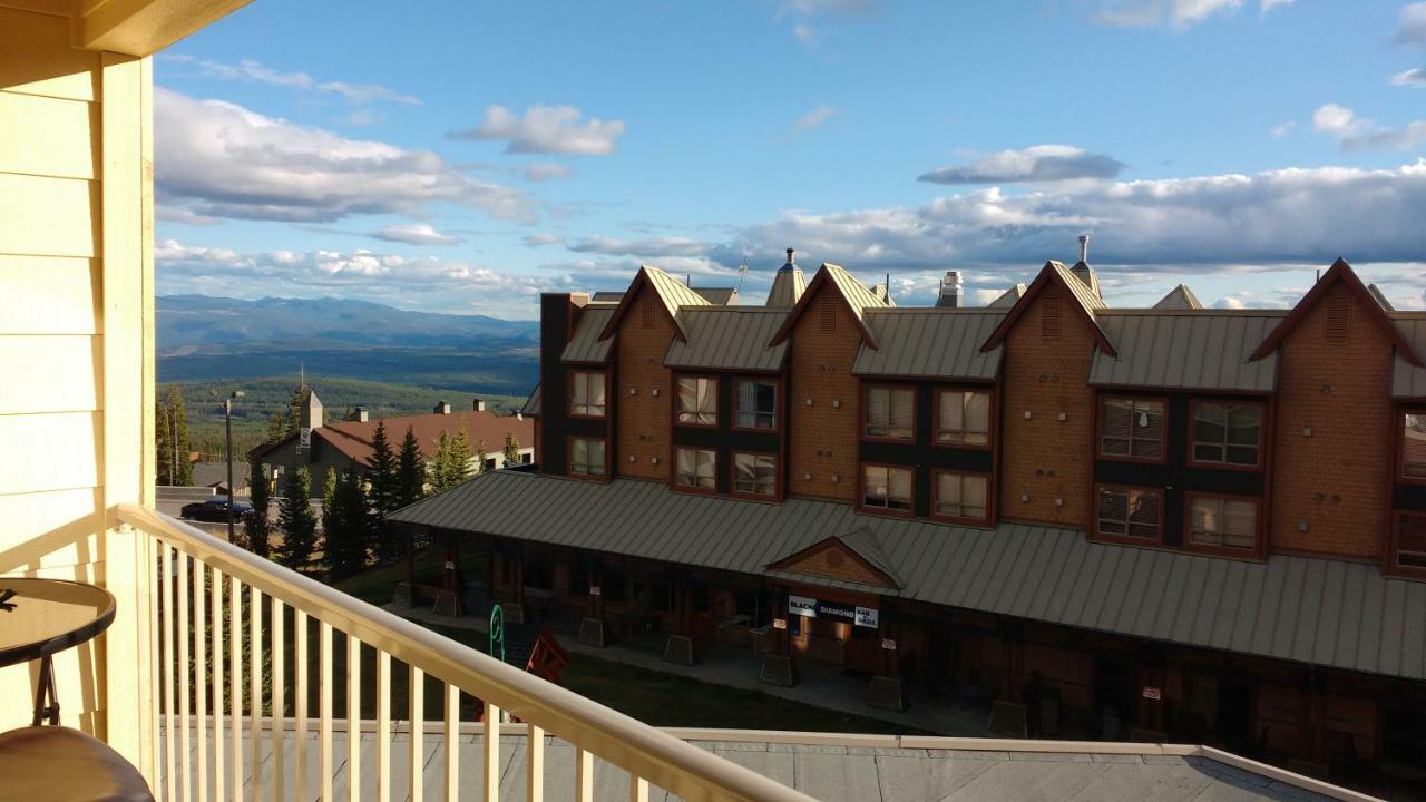 Village Center 2 Bedroom Condo Big White Ski Resort Exterior foto